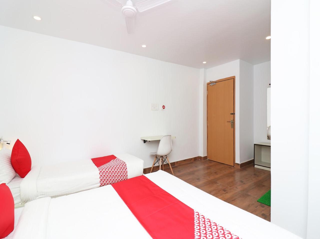 Oyo 15637 Transit Express Hotell Calcutta Exteriör bild